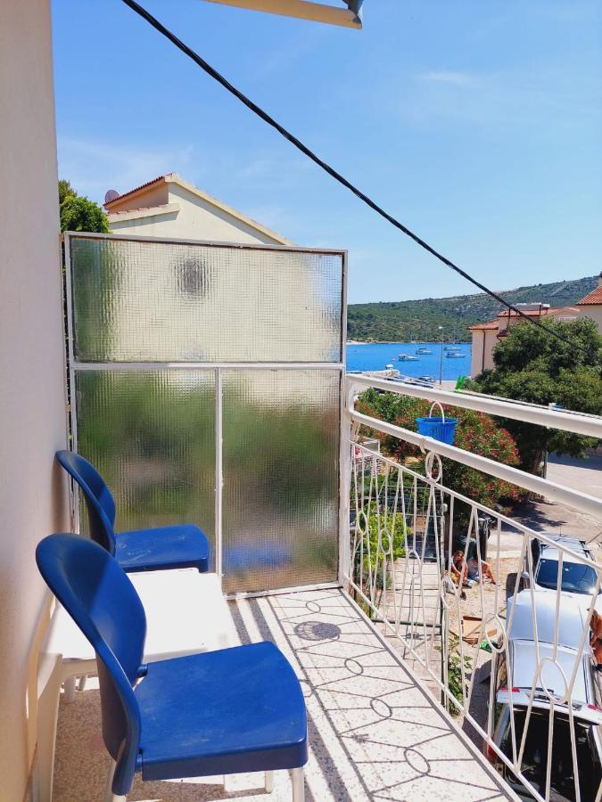 Apartments Mario Primošten Eksteriør bilde
