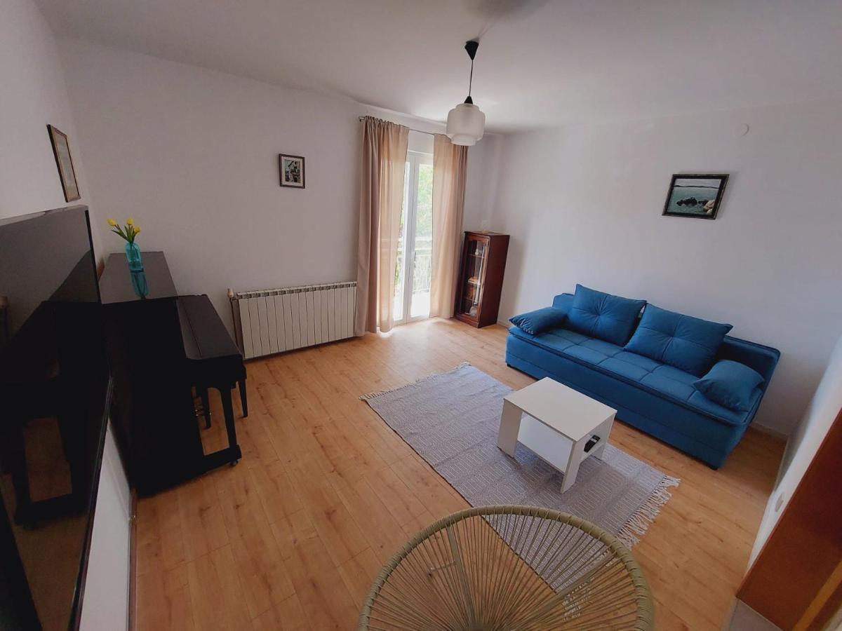 Apartments Mario Primošten Eksteriør bilde
